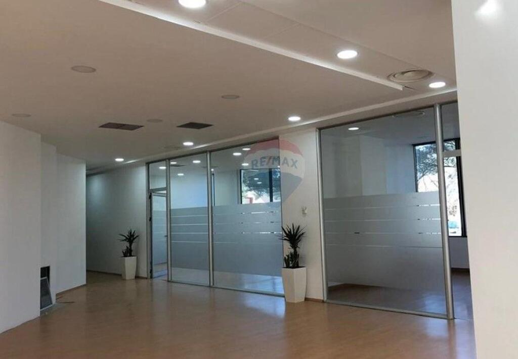 for rent, business premises at Twin Towers, Mother Teresa Boulevard, Tirana  ID: 530591002-2