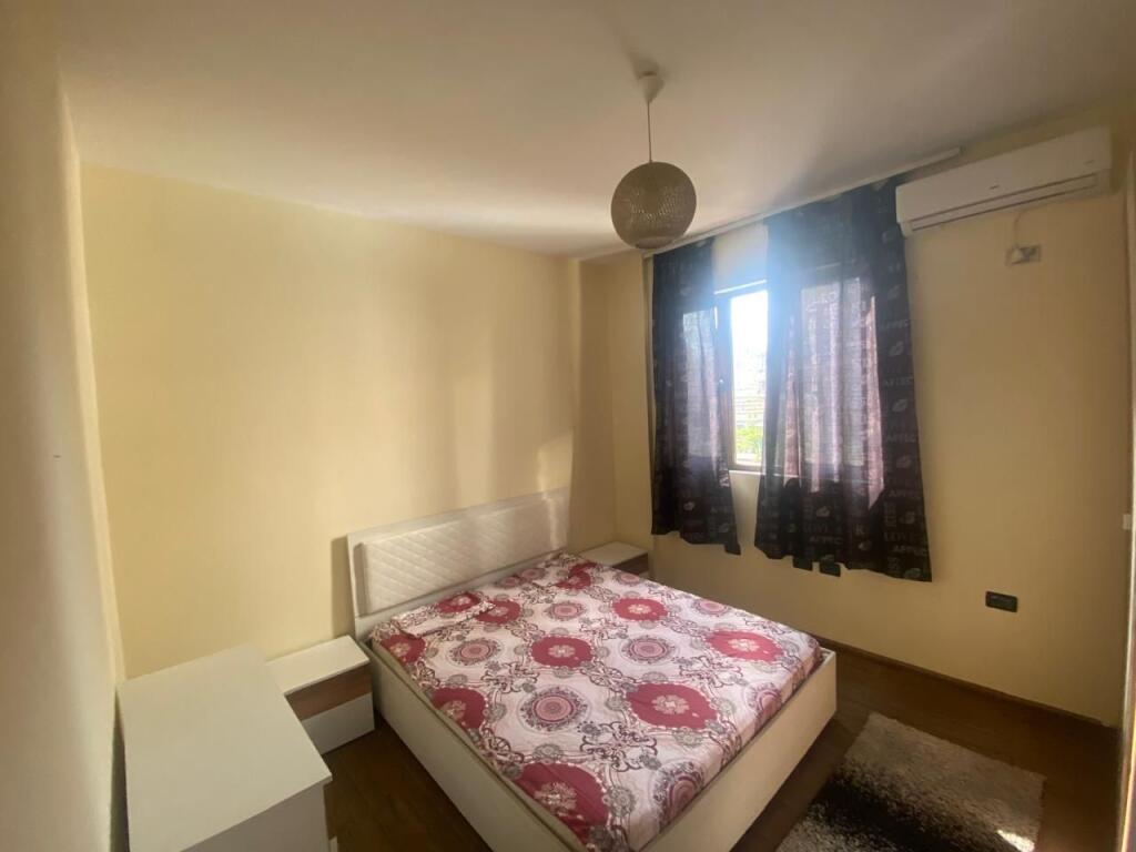 Jepet apartament 2+1 me qera ne "Laprake"