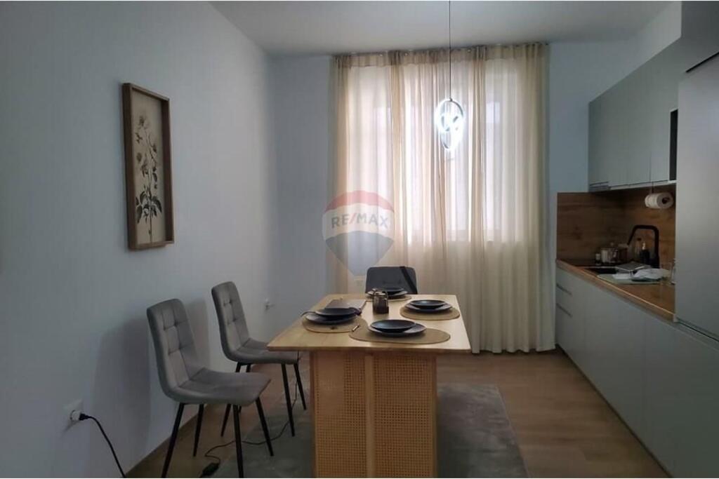 Appartamento in affitto 2+1 in Via Durazzo