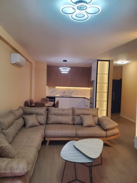 🏠 Appartamento in Affitto – Lago di Tirana (vicino a Radisson Blu)