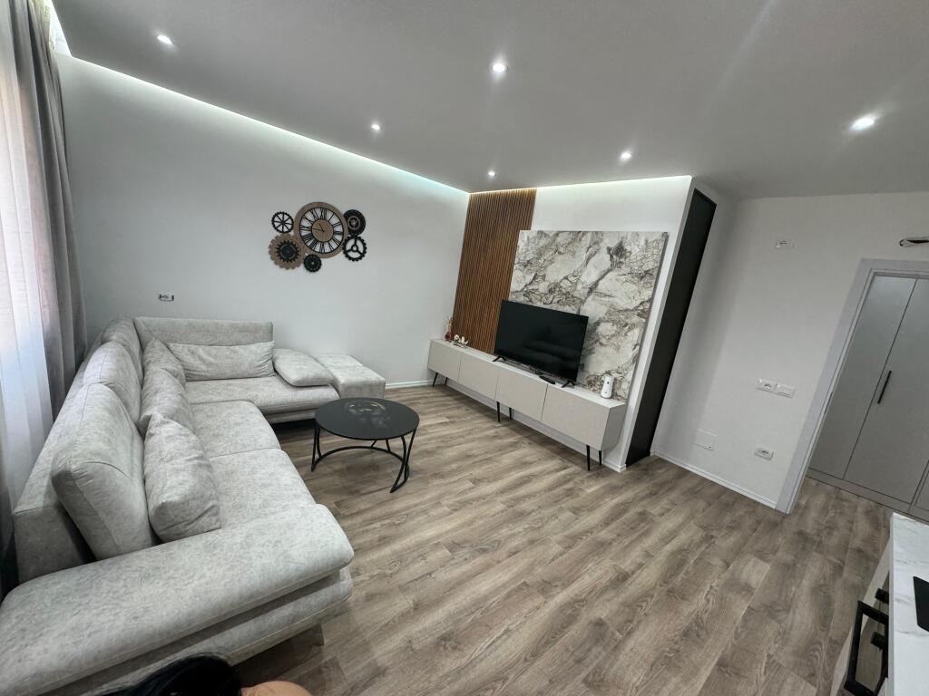 🏡 Appartamento 2+1 in Affitto 📍 Via Bogdanëve / Via e Kavajës
