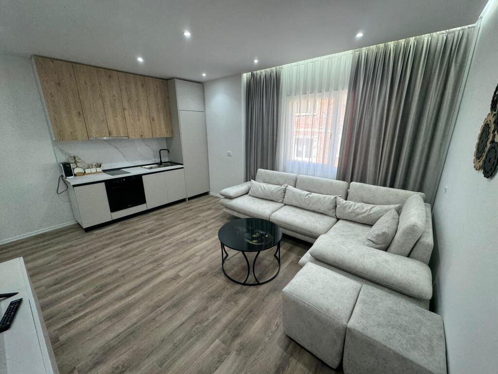 🏡 Appartamento 2+1 in Affitto 📍 Via Bogdanëve / Via e Kavajës
