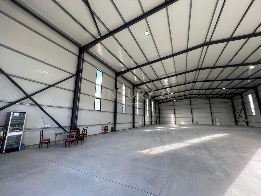 NEW WAREHOUSE BY THE ROAD FOR RENT IN PJEZE DURRES! 3,900 € /Month
