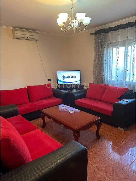 Affittasi appartamento 2+1 vicino alla fabbrica di farina 450 € /Mese