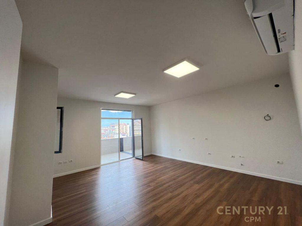 AFFITTIAMO APPARTAMENTO PER UFFICI, IN CENTRO!!! 1.500 € /Mese