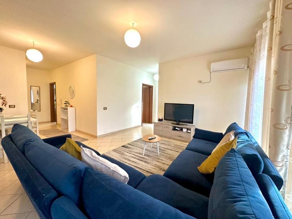 📍 Apartment 2+1 for rent 📌 Dry Lake, Eduart Mano street  🏠 Fully furnished with all amenities 🚗 Includes one parking space 🏢 2nd floor 💶 Price: 650 € / month