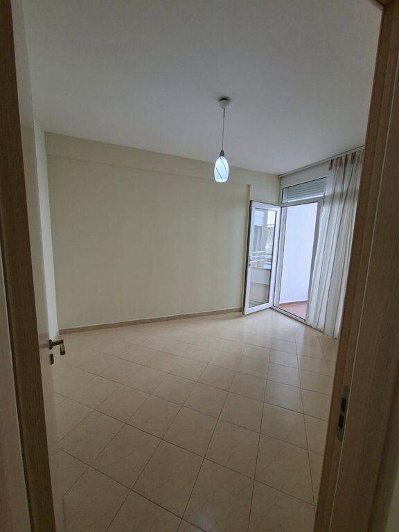 In vendita, Duplex 3+1+2, Residenza Kodra e Diellit 1, Tirana.