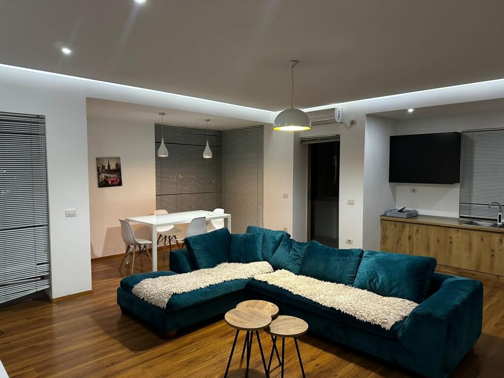 Appartamento in affitto 2+1+2 ad Astir