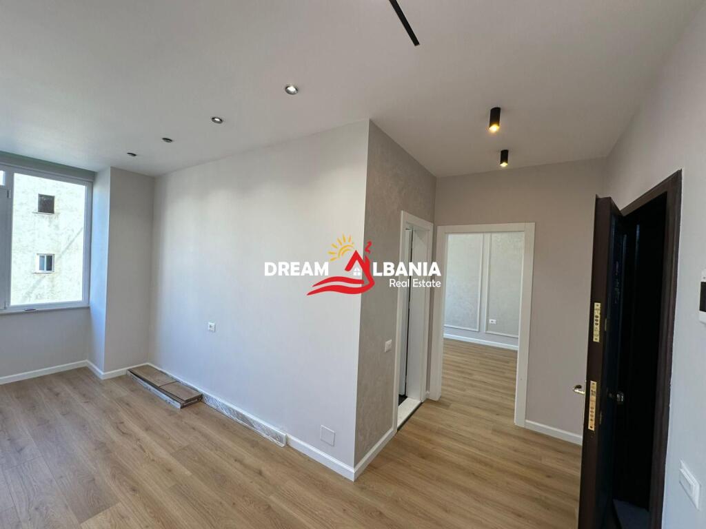 Appartamento 1+1 in Vendita, Astir vicino a Villa L (ID 41111181)
