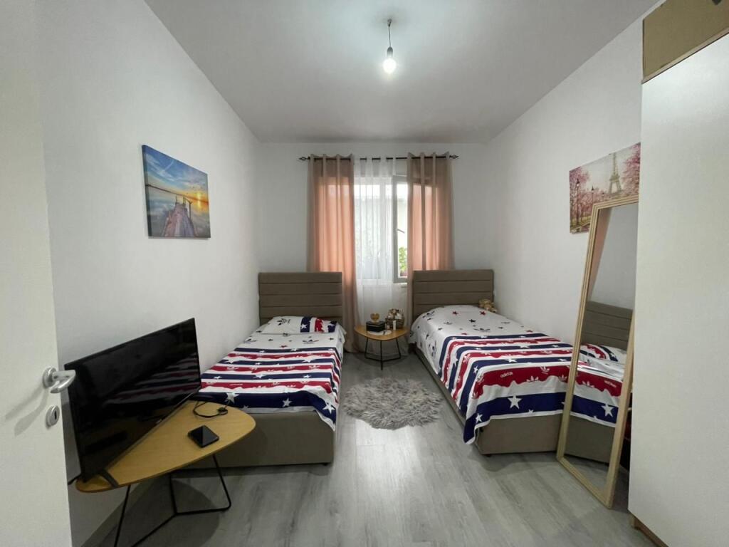 Appartamento 2+1 in vendita a Univers City.