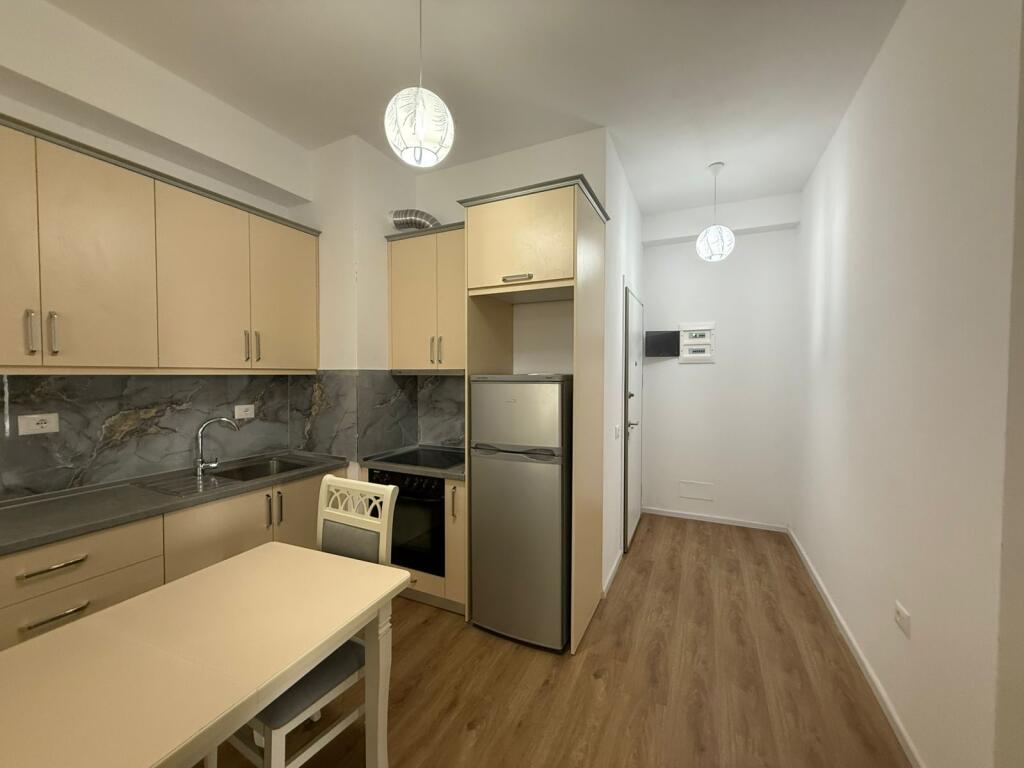 Apartament me QERA 2+1 Ali Demi REZIDENCA KADIU . Cmimi 500 Euro