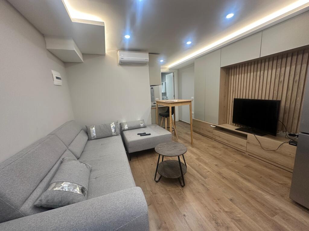 Apartment 1+1 for rent at Toptani!