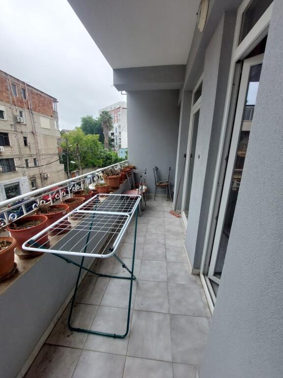 Three-story villa for sale, near the Ballet school