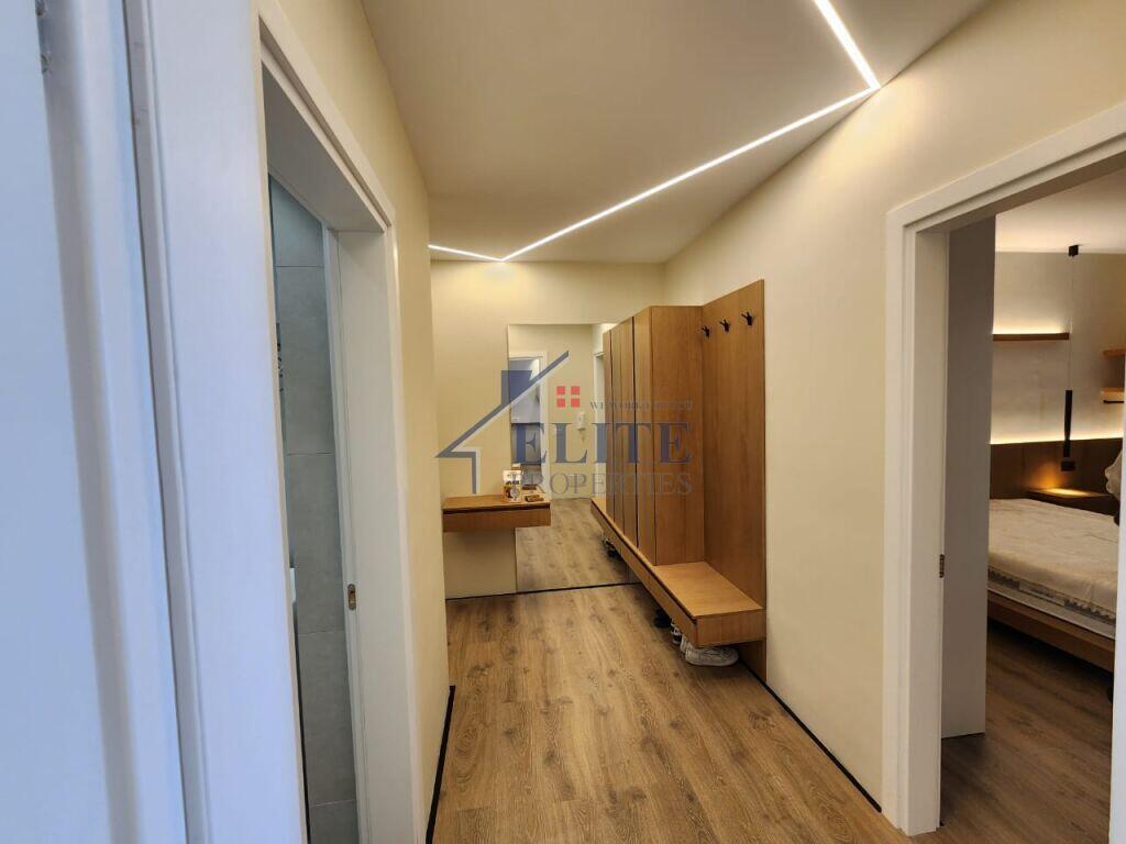 Pallatet Cabej, apartament 1+1 me qira