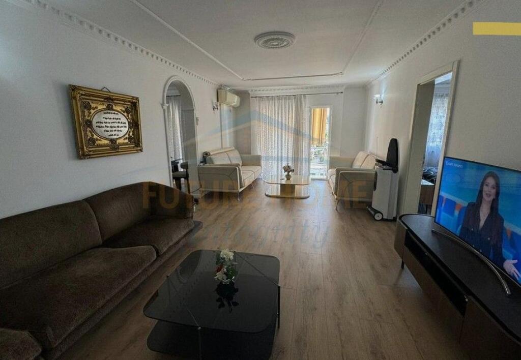 Shitet Apartament 3+1+2 + Depo, Laprakë – pranë gjimnazit “Aleks Buda”