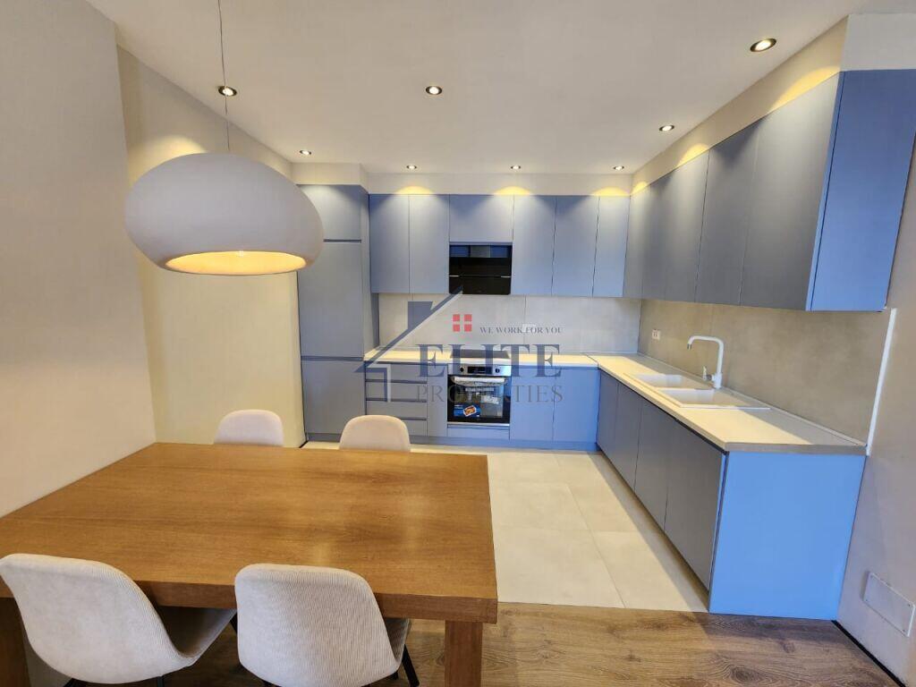 Pallatet Cabej, apartament 1+1 me qira