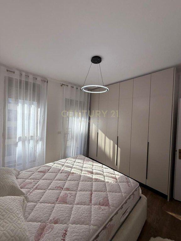 Apartament 1+1 per shitje ne Yzberisht