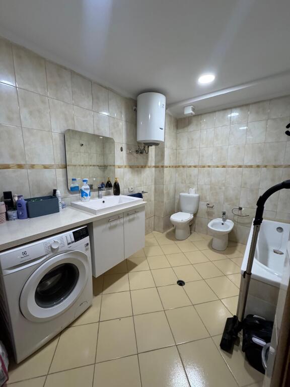 Apartament me qera 2+1+2 Zogu I zi