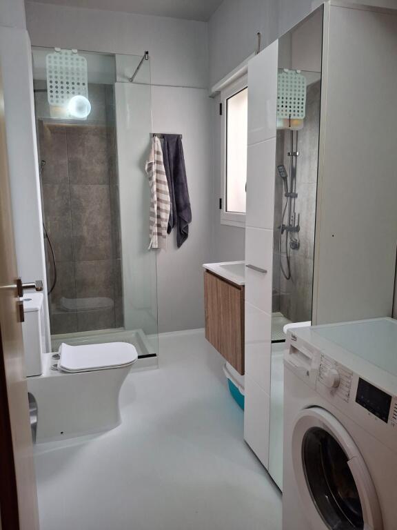 In Vendita – Appartamento 1+1+2 nel Centro di Vlora