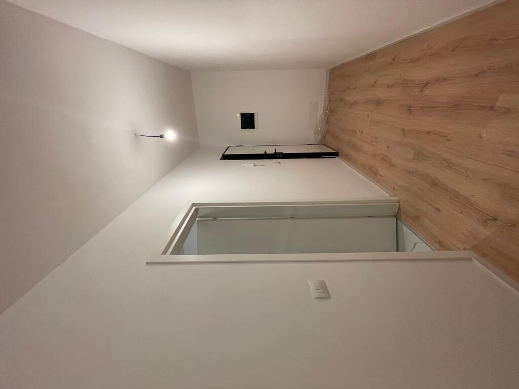 Shitet apartament 2+1+2 tek Salillari,Kopshti Zoologjik