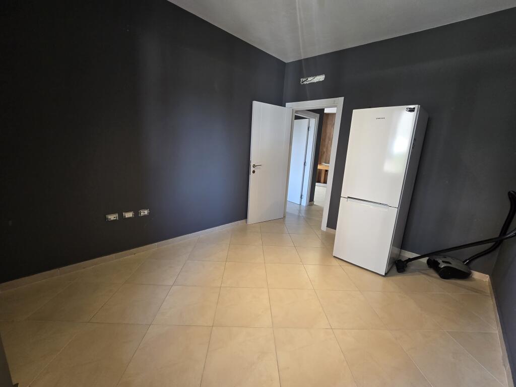 Empty apartment for office at Toptani!
