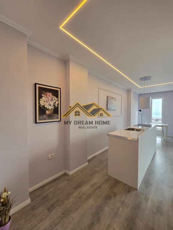 VENDESI APPARTAMENTO 1+1 UKD DURRES VISTA COMPLETA SUL MARE!!