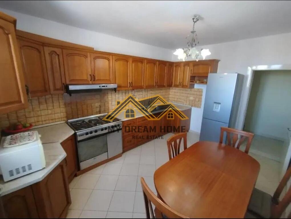 SHITET APARTAMENT 2+1+2 TEK MUZEUMI NE DURRES!
