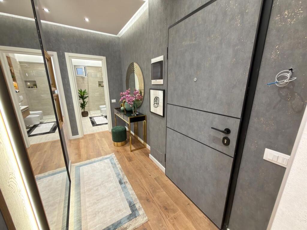 Apartment 2+1 for Sale at 21 Dhjetori