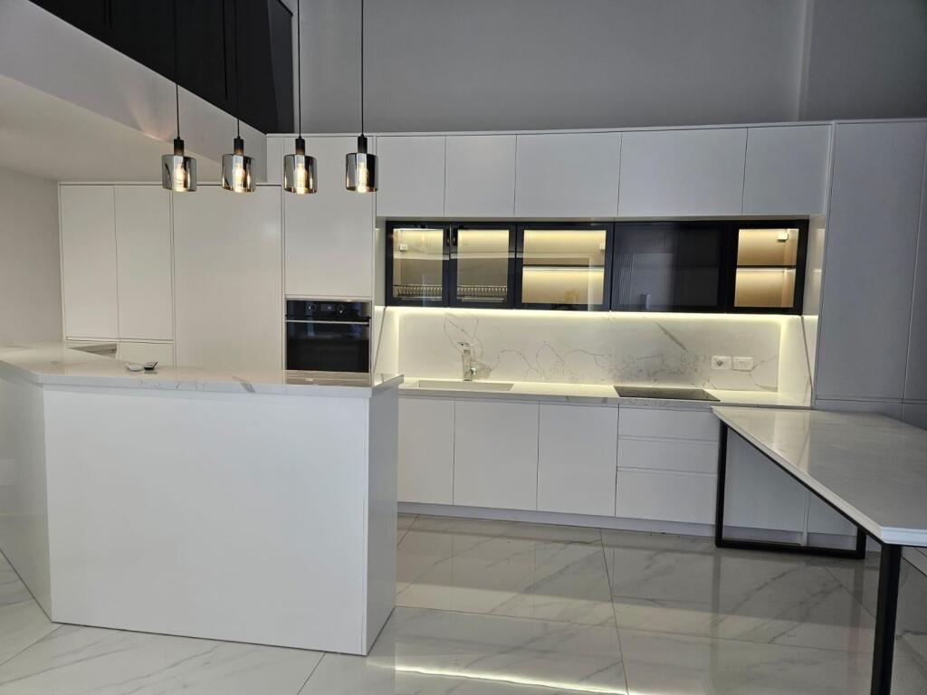 FOR SALE 2+1 APARTMENT IN ROW VLORE ( DUPLEX )