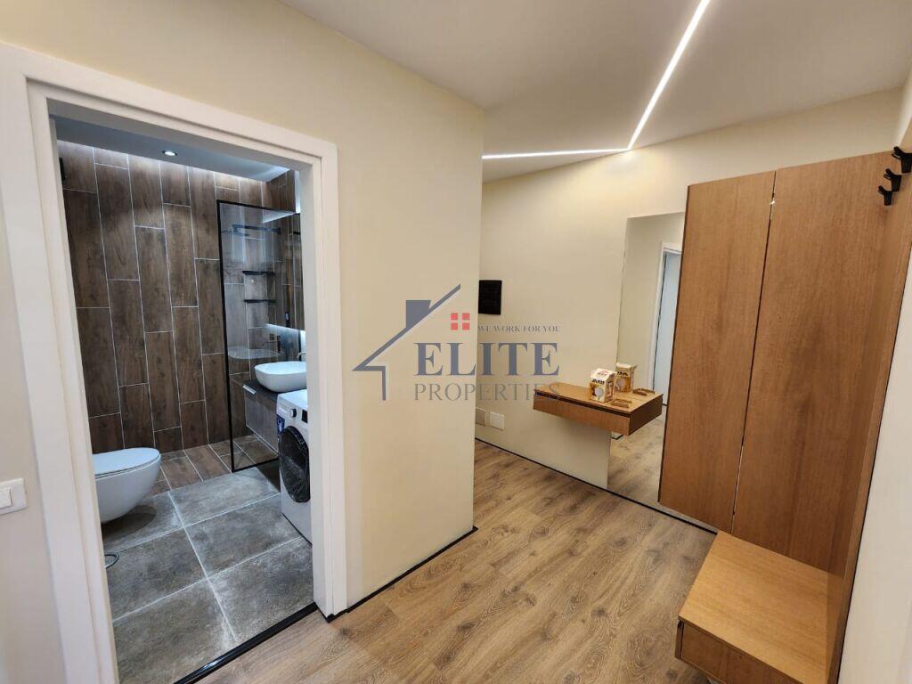 Pallatet Cabej, apartament 1+1 me qira