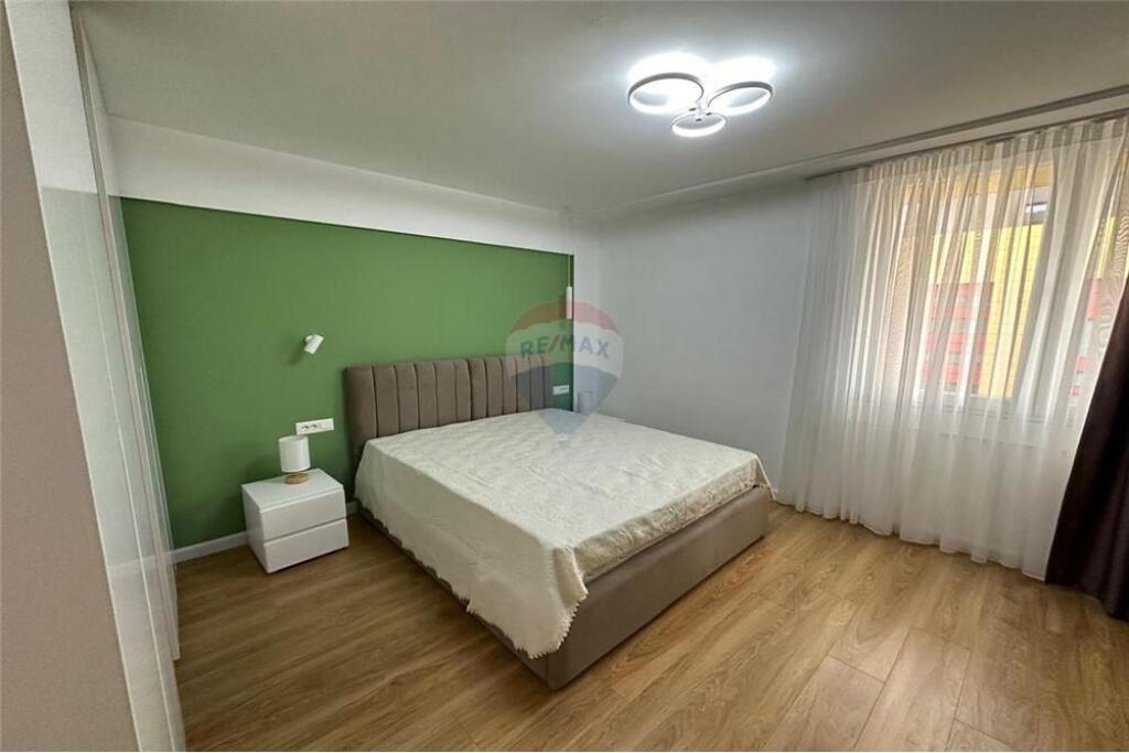 Duplex - In Affitto - Piazza Skanderbeg