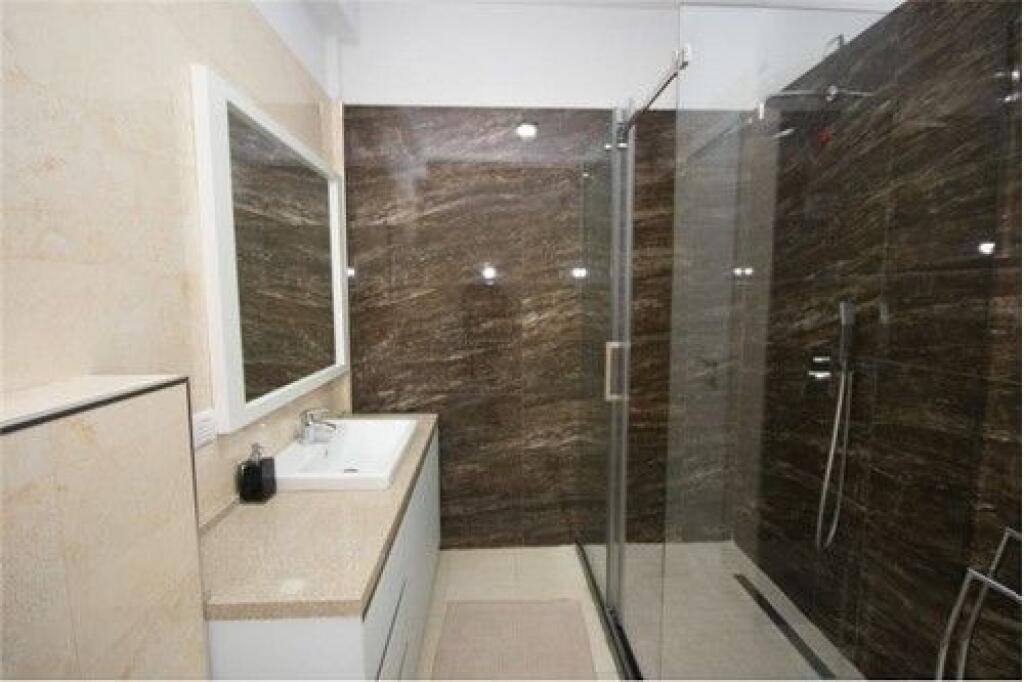 Apartament 3+1+2 te RING CENTER