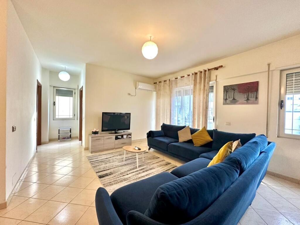 📍 Apartment 2+1 for rent 📌 Dry Lake, Eduart Mano street  🏠 Fully furnished with all amenities 🚗 Includes one parking space 🏢 2nd floor 💶 Price: 650 € / month