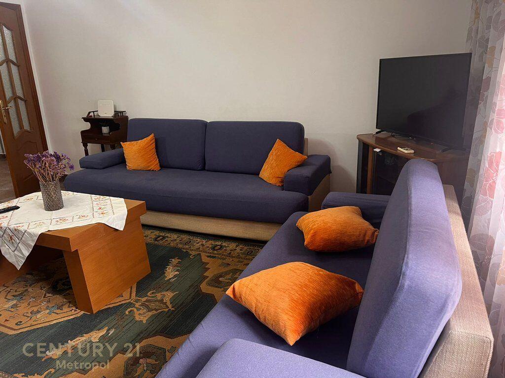 Appartamento 2+1 in Affitto, Ginnasio Partizani 650 € /Mese