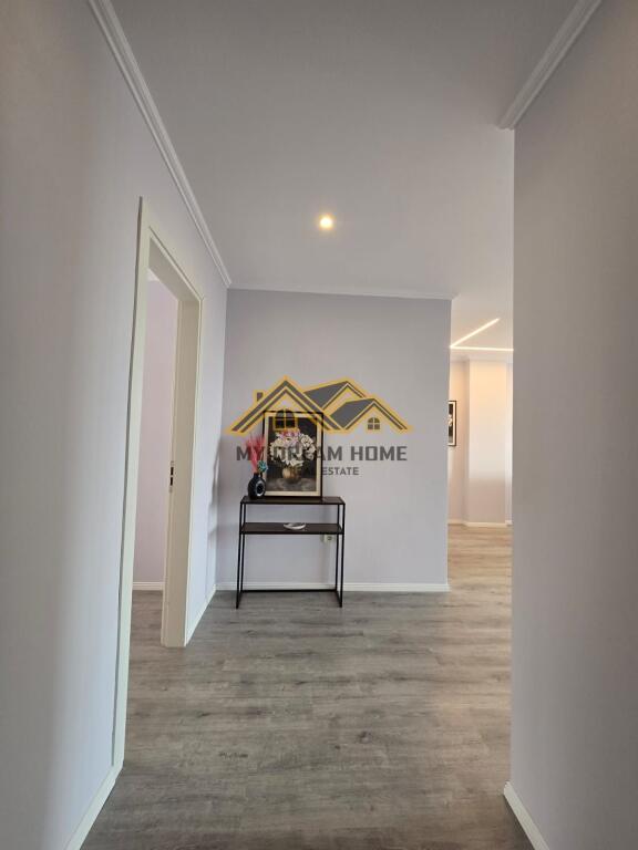 VENDESI APPARTAMENTO 1+1 UKD DURRES VISTA COMPLETA SUL MARE!!