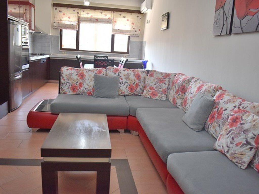 Rent, Apartment 3+1+2, 5 May Street