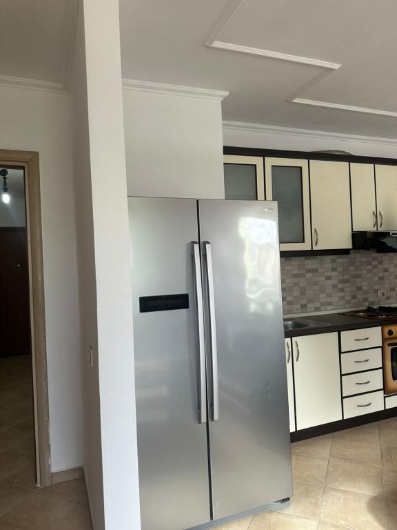 Super Appartamento 2+2 Bagno vicino a Bulevardi Ri