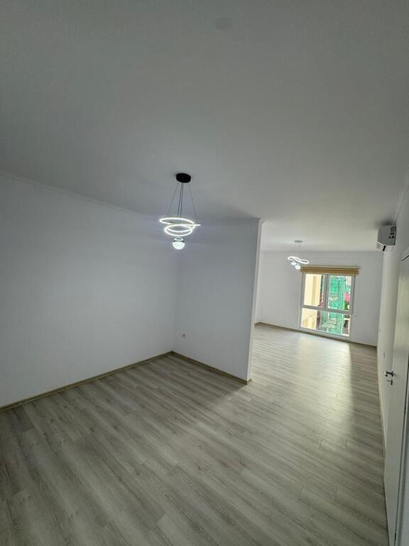 Appartamento in affitto 2+1+2+🅿 (per affari) a Zogu i Zi  1000€/mese!