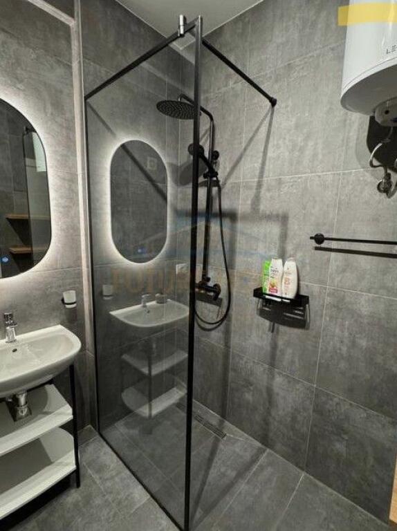 Apartment 2+1 for sale, Arlis – Rruga e Dibrës, near Pharmacy 10