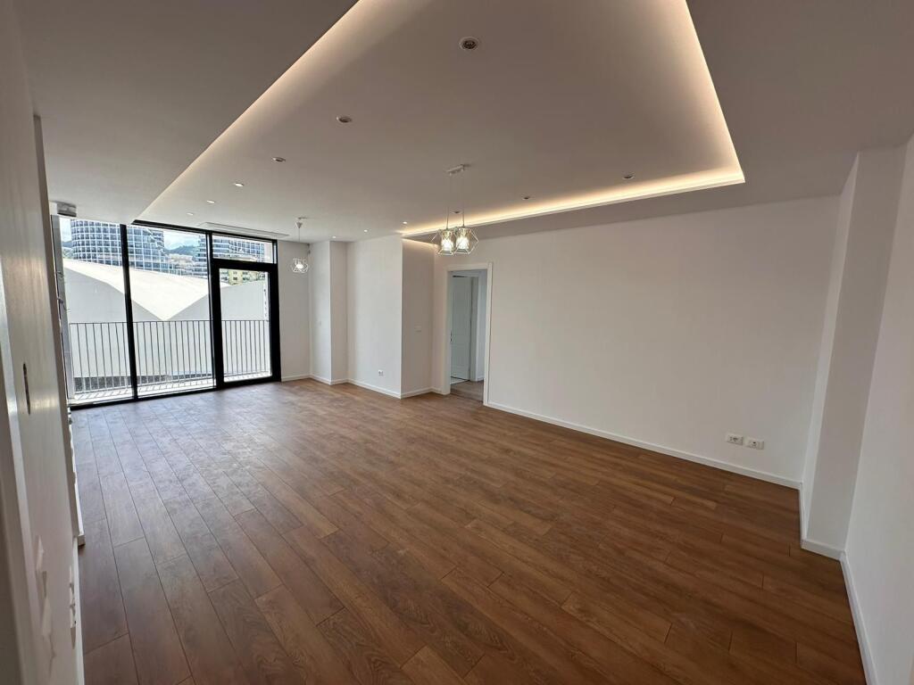🏢 Appartamento 2+1 + posto auto in affitto 📍 Rruga e Kosovarëve, Lake View Residence