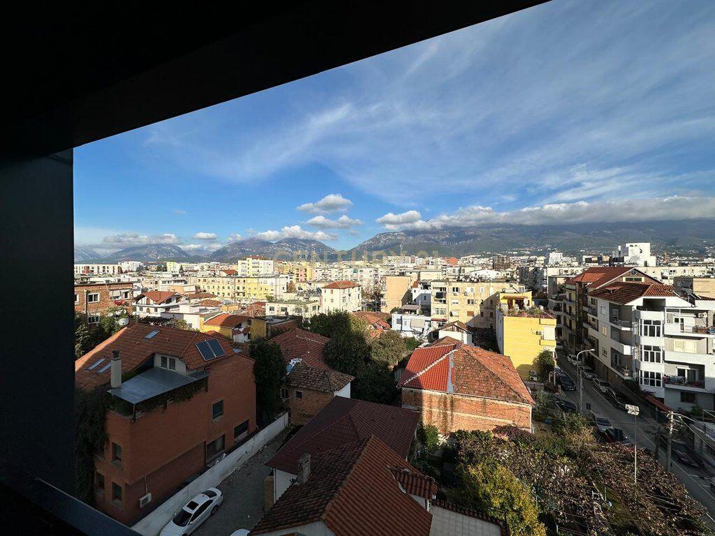 Apartament modern 2+1 me qera, pranë Shkollës së Kuqe.