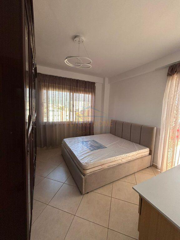 Affitto, Appartamento 2+1+2, Vicino alla Pediatria, Tirana