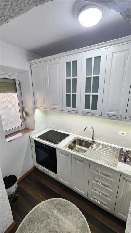📌Appartamento 1+1+balcone in affitto 📍 vicino alla Scuola di Balletto!