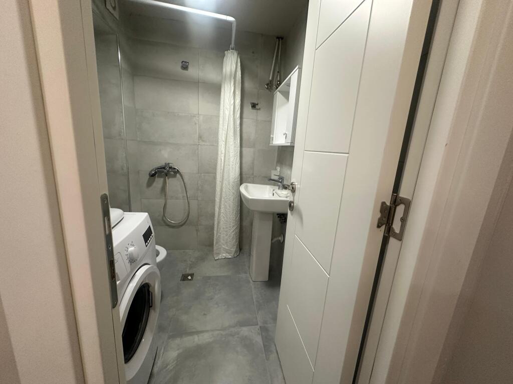 Apartment 1+1 for rent at Toptani!
