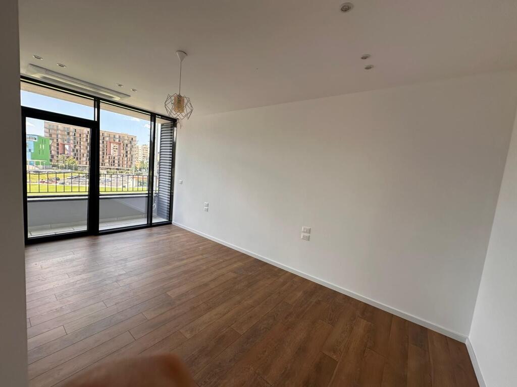Appartamento in affitto 2+1 + posto auto  Via dei kosovari Lake View, Residenza  Piano 2  Prezzo 1400 euro