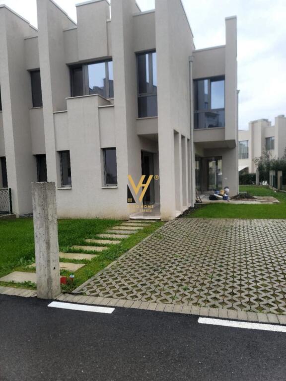 JEPET VILETE DY KATESHE ME QIRA TE LIQENI I THATE, GREEN VALLEY 220.000 LEKE