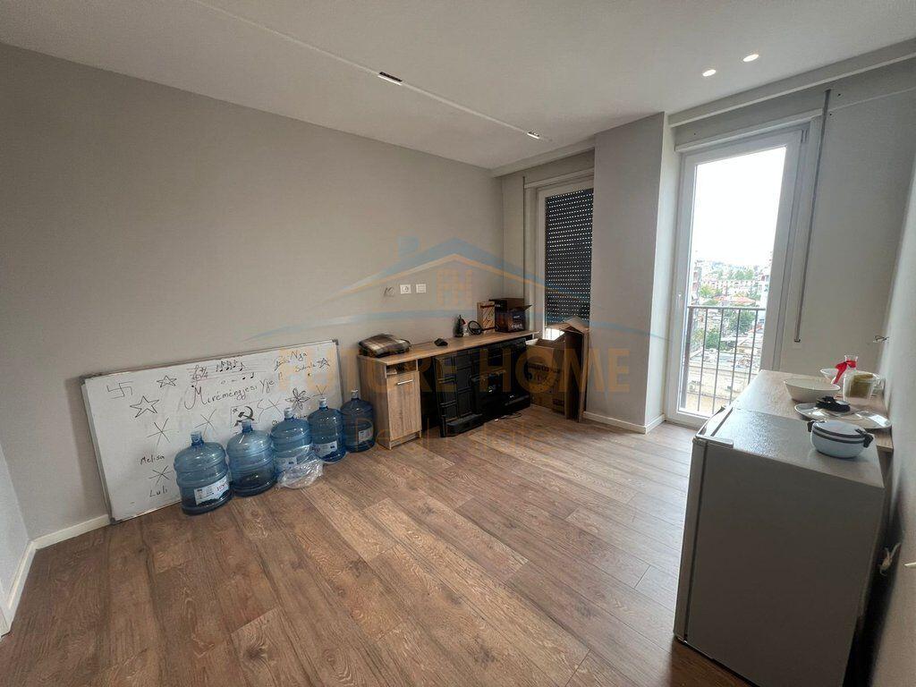 For sale, Apartment 3+1+2, 21 Dhjetori, Tirana