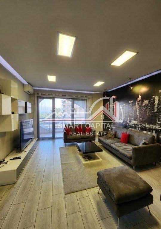 AFFITTASI APPARTAMENTO 2+1+2 – BOULEVARD, VLORE!!!!