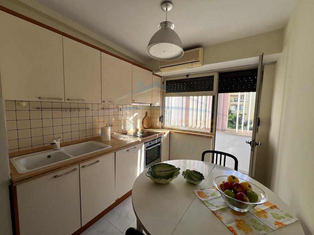 Qera, Apartament 2+1, Shkolla e Baletit, Tiranë.