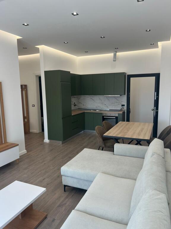 Jepet me qira apartament 2+1, Fresk